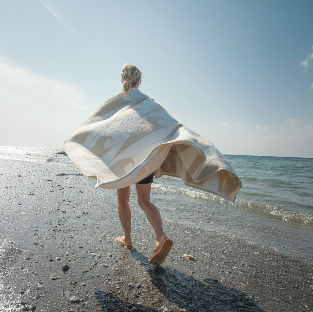 From City Chaos to Coastal Calm: Anouska’s Journey with Cornish Surfer