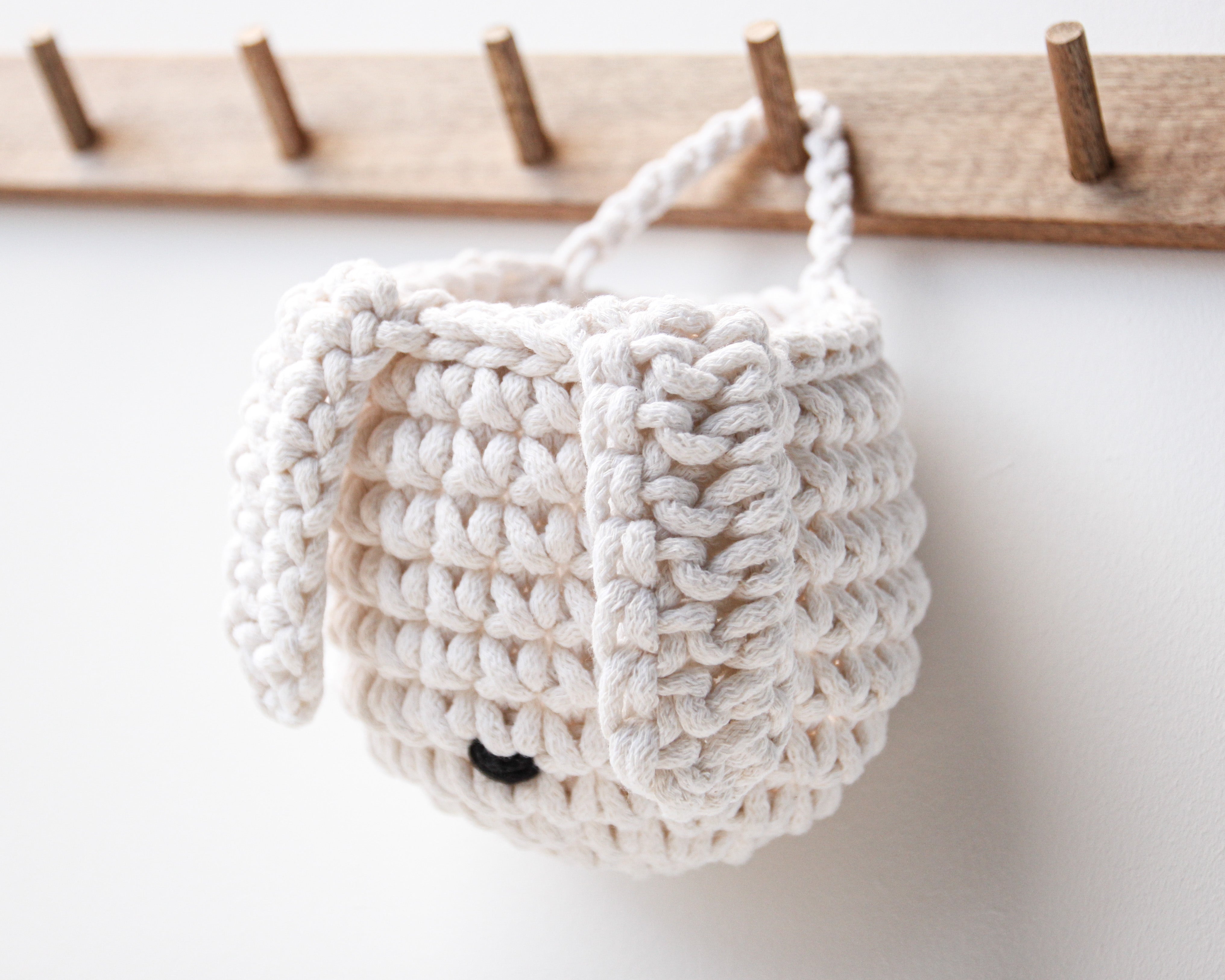 Crochet Bunny Basket - Ivory