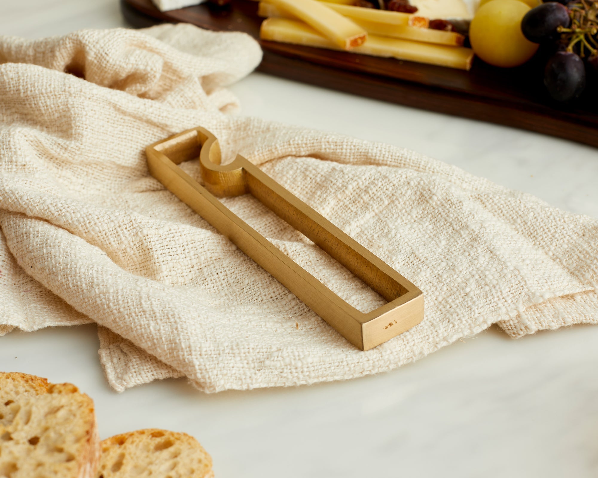 Léo Modern Brass Bottle Opener