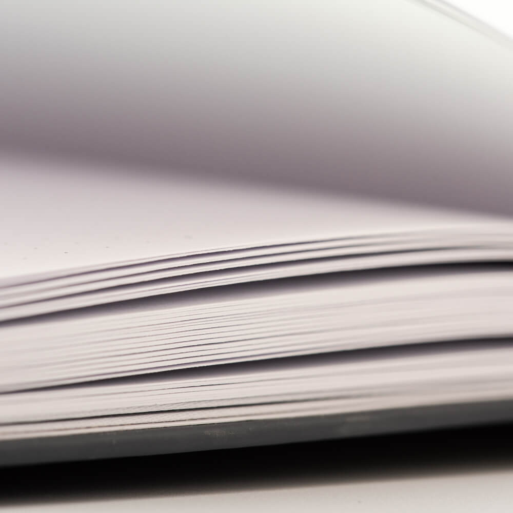 Closeup of Yop & Tom A5 Grid dotted Journal pages