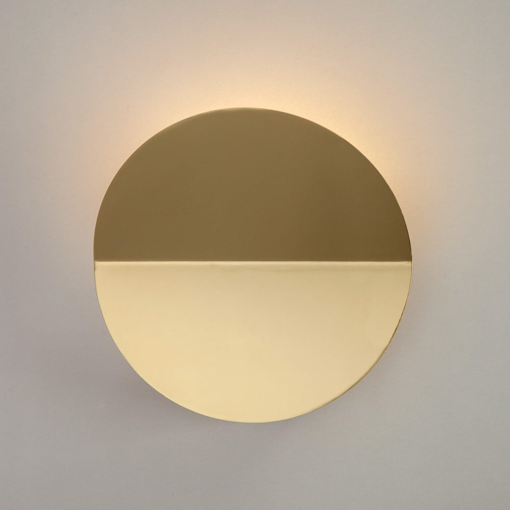 Round Diffused Wall Light – Brass