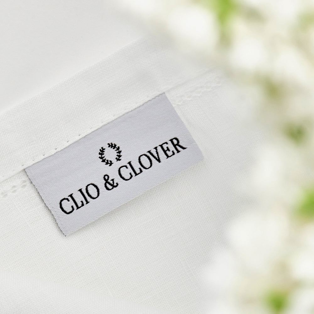 Label with 'CLIO & CLOVER' text on a white background