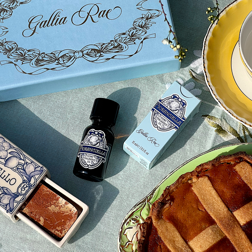 Gallia Rae Fioranciella fragrance oil styled with Pietrina ceramic matchbox diffuser