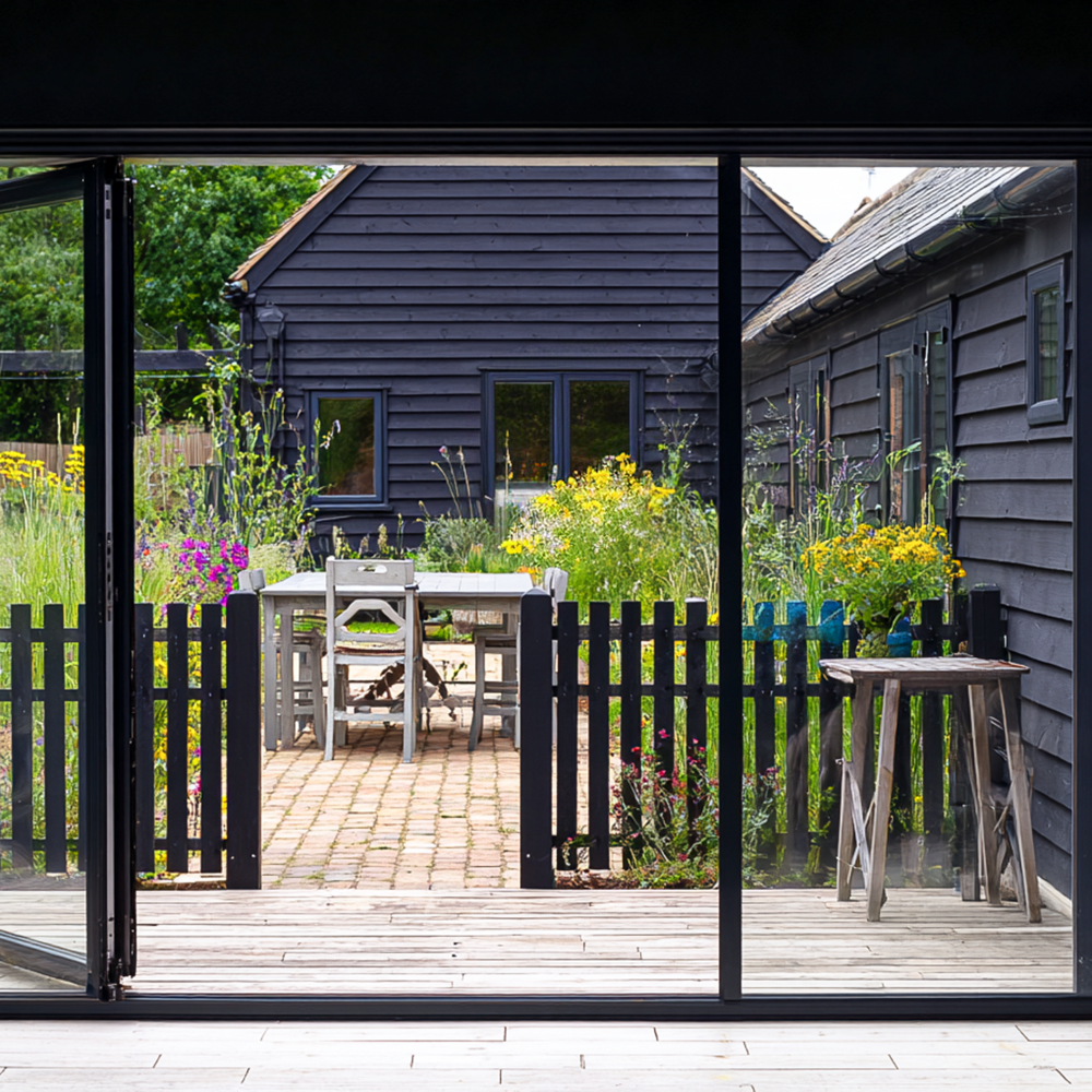 Little Knights Onyx classic black paint colour